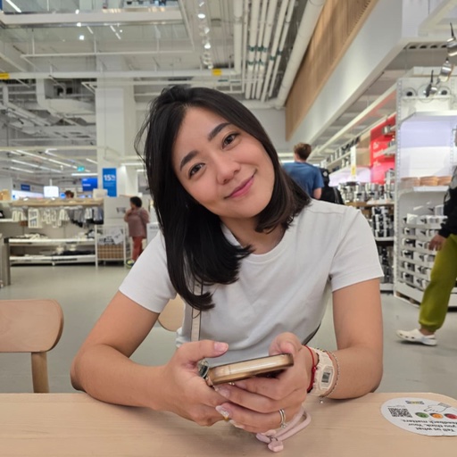 Sisca S.